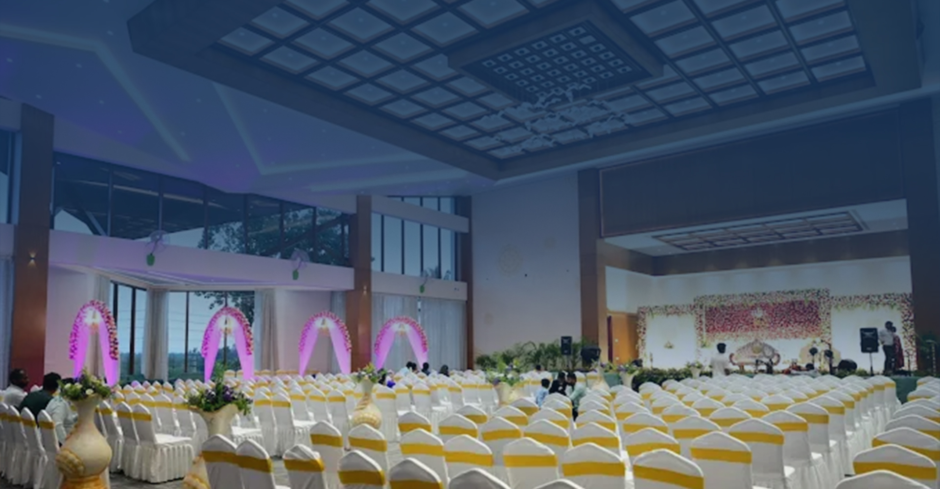 Stay Royal with Comfort
        Experience the best of hospitality at IJ CROWNE